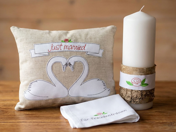 Hochzeitsschwäne - doodle Stickdatei